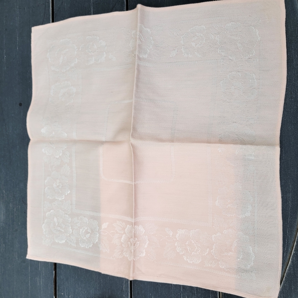 Vintage Pink Trinket ~ Tip Trays & Linen Napkins ~ Mid-Century Era ~ Shabby Chic - Picture 7 of 16